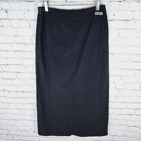 PATAGONIA | nylon casual long side zip & zip front slit skirt - Picture 4 of 10